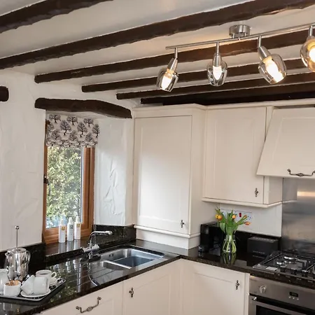 Gelt Cottage, Castle Carrock, Family With 2 Dogs Welcome And Hot Tub * Castle Carrock