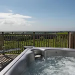 Gelt Cottage, Castle Carrock, Family With 2 Dogs Welcome And Hot Tub 別荘