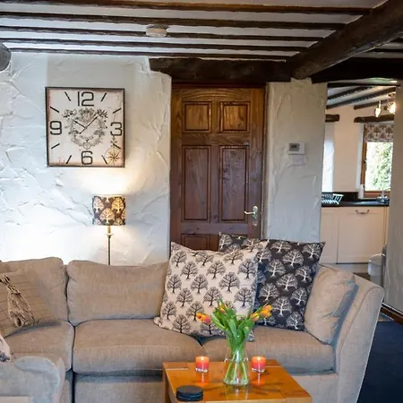 Gelt Cottage, Castle Carrock, Family Accommodation With 2 Dogs Welcome And Hot Tub *