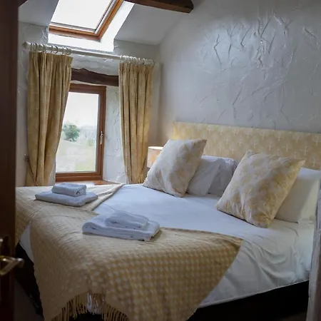 Tatil Evi Gelt Cottage, Castle Carrock, Family Accommodation With 2 Dogs Welcome And Hot Tub